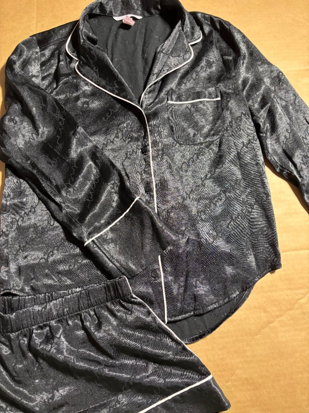 Victoriaโs Secret Black Satin Script Logo Pajama Short Set - Mismatched Sizes (T